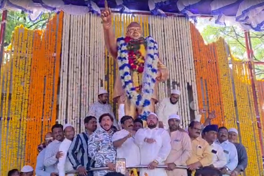 शिवजन्मोत्सव महामंडळाकडून डॉ. बाबासाहेब आंबेडकर जयंतीनिमित्त अभिवादन